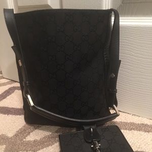 Authentic Vintage Gucci small tote and wallet